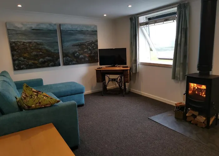 Relax In A 1 Bedroom Apartment Near A Country Pub