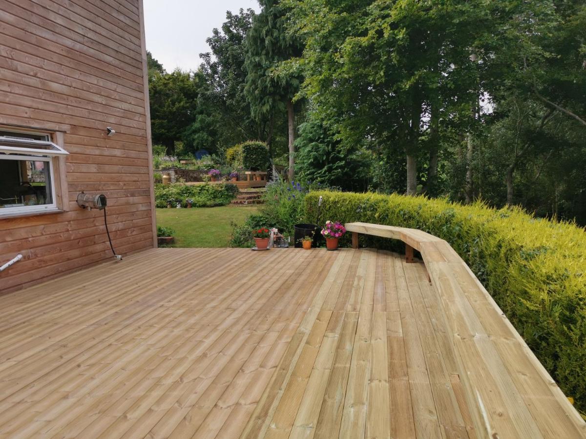 Relax In A 1 Bedroom Near A Country Pub Apartment *