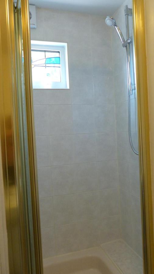 Relax In A 1 Bedroom Near A Country Pub *